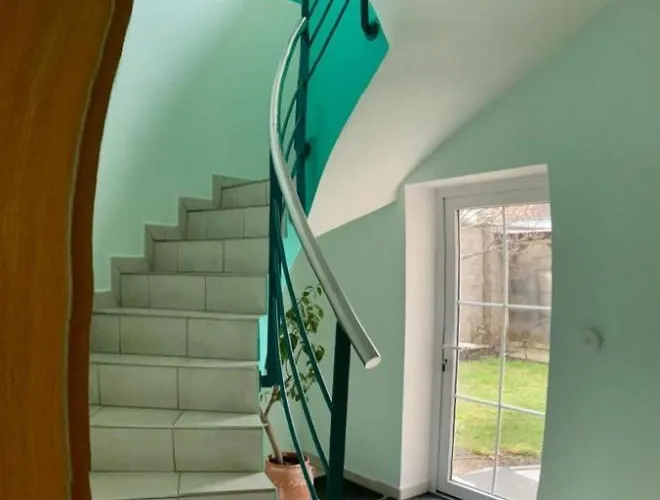 Hawran Guest house *